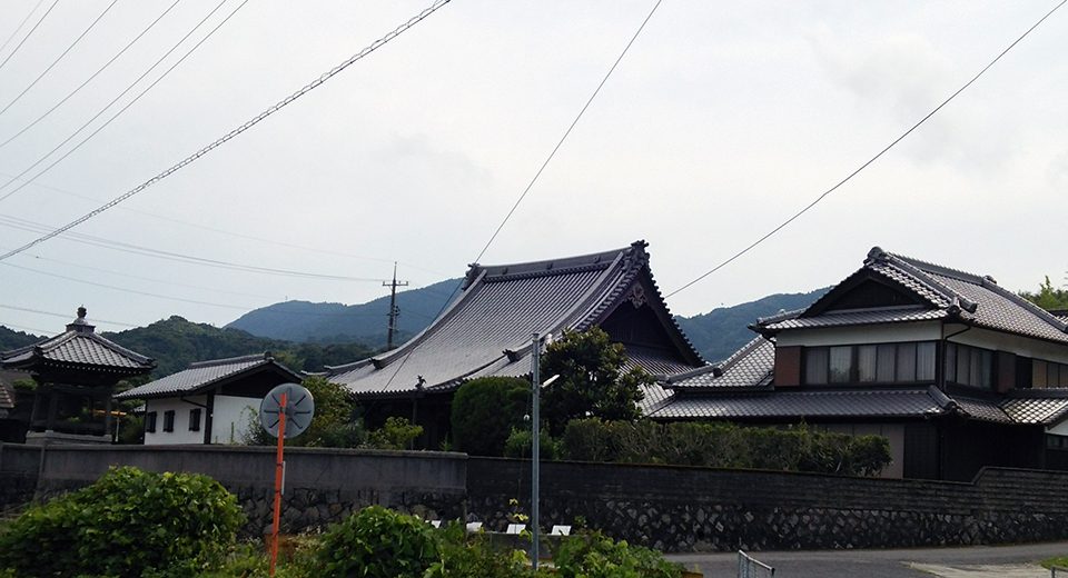 正覚寺遠景